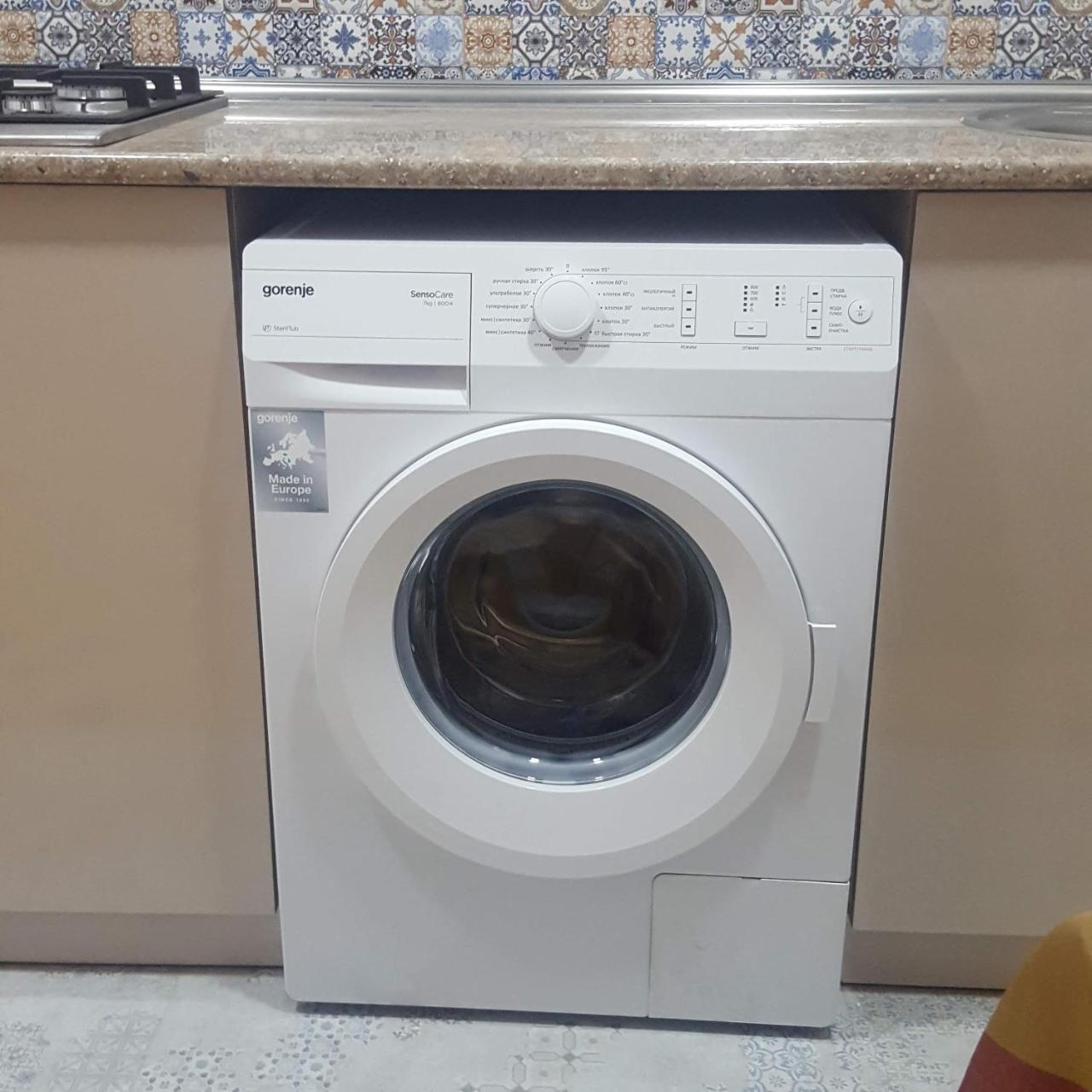Nana'S Guesthouse バトゥーミ エクステリア 写真